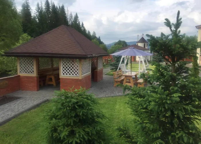 Chalet Zolota Pidkova&River 1