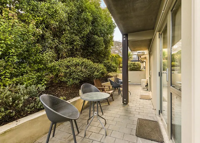 Queenstown Motel Apartments (Adults Only)