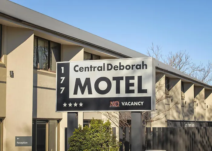 Central Deborah Motel