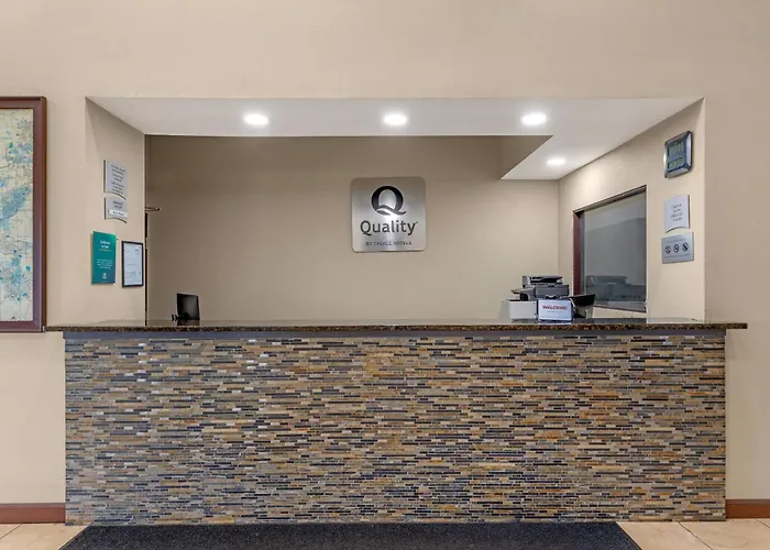 Quality Inn & Suites Caseyville - St Louis
