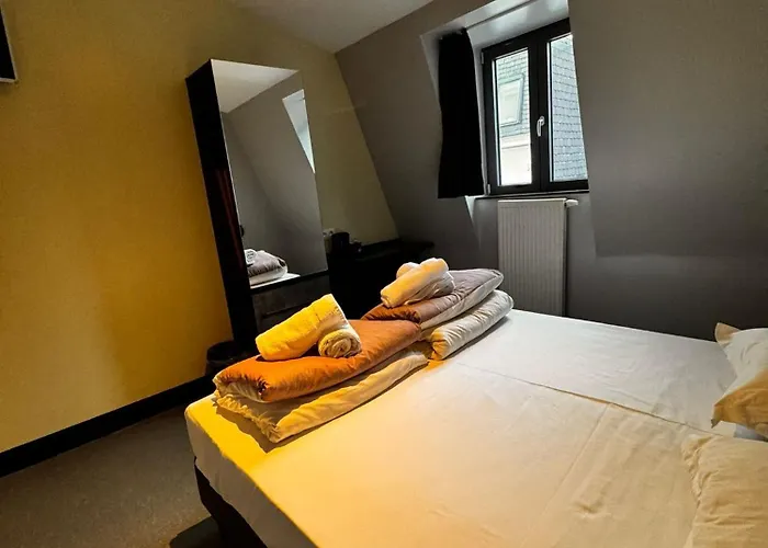 Brxxl 5 City Centre Hostel