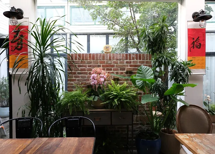 Peking Station Hostel