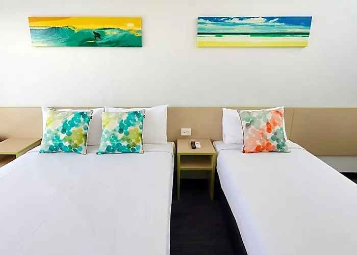Palm Beach Hotel
