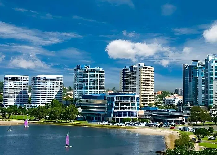 Bombora Resort - Coolangatta