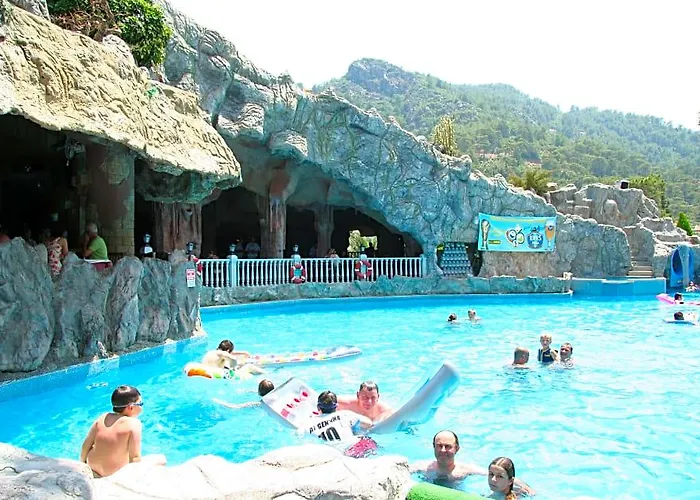 Grand Aquarium Apart