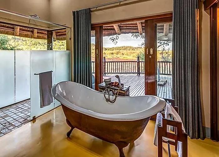 Etali Safari Lodge