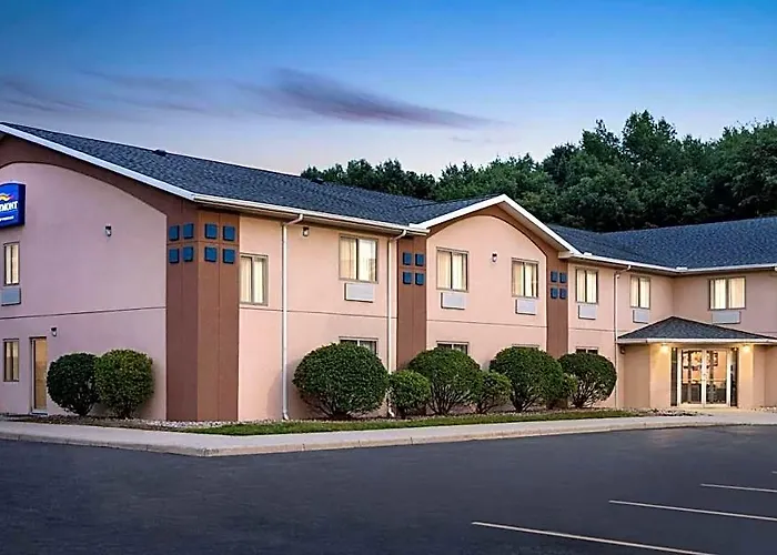 Baymont By Wyndham Holland - Toledo