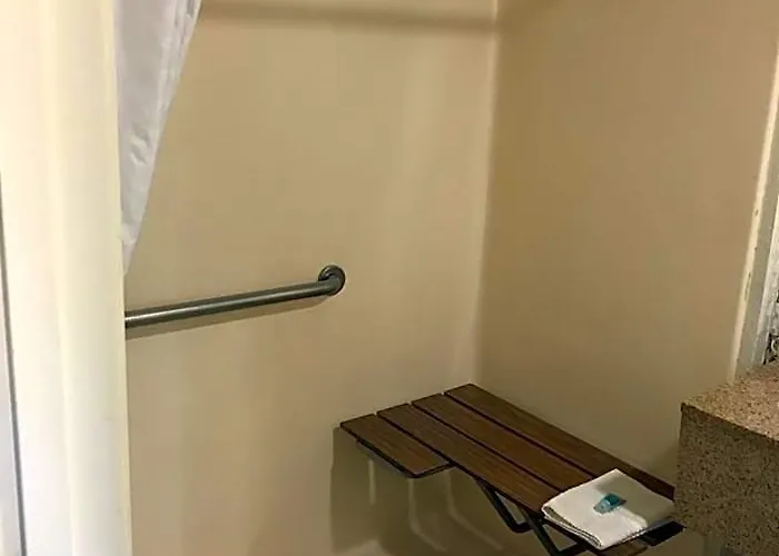 The Best Inn & Suites
