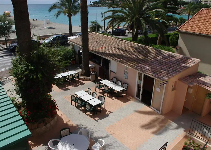 Hotel Et Appartements Reine D'Azur