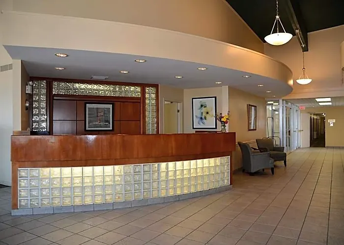 Travelodge By Wyndham Prince Albert