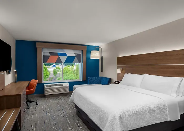 Holiday Inn Express & Suites Salem North - Keizer By Ihg