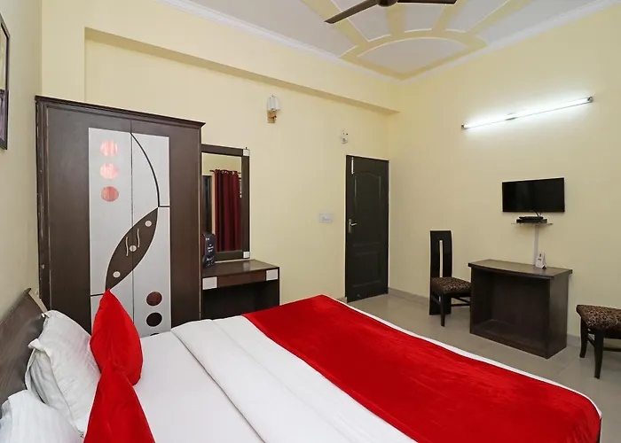 Hotel O Alpine Residency