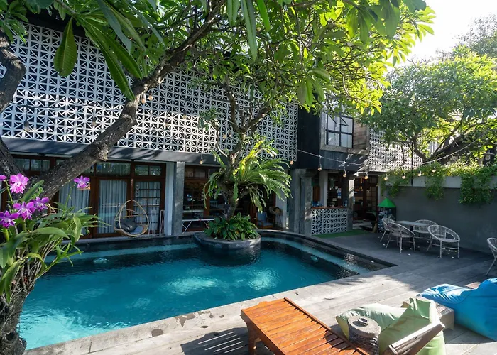 Interconnection Hostel