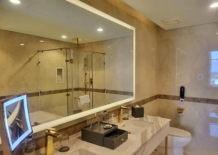 Diamond Stars Ben Tre Hotel