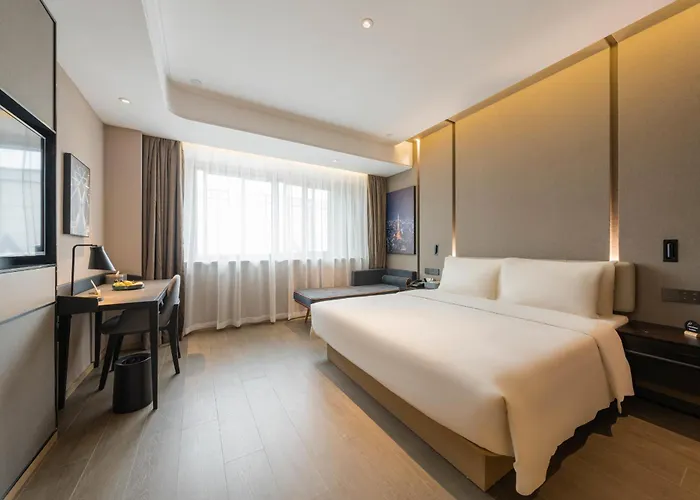 Atour Hotel Quzhou Nankong