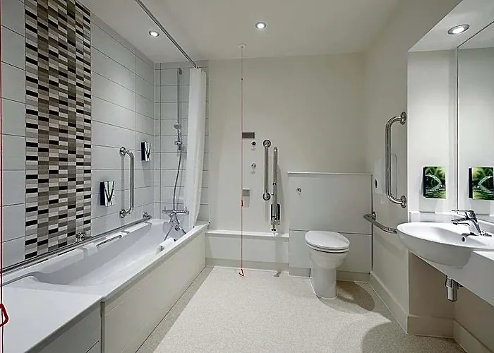 Premier Inn Poole North