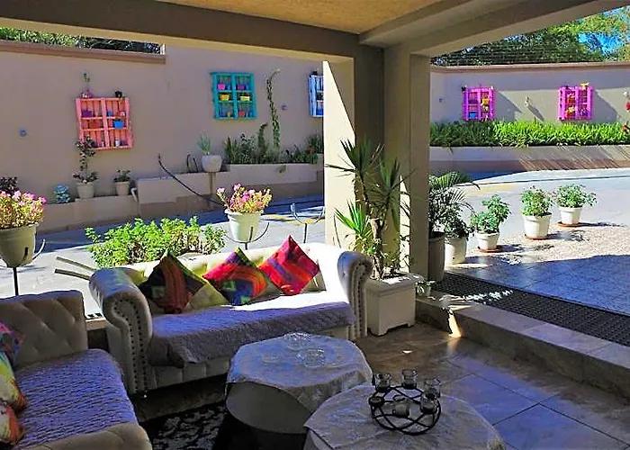 Leonardos Guesthouse