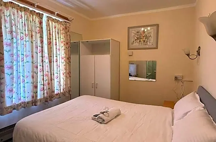 The Queens Road Hotel