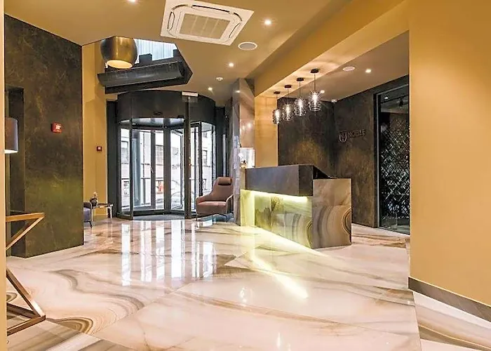 Noble Hotel