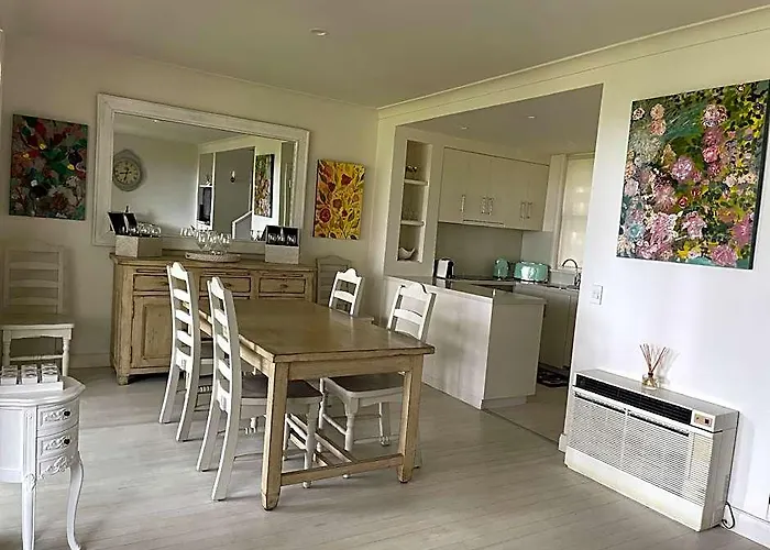Villa Provincial - Cypress Lakes Private Villa