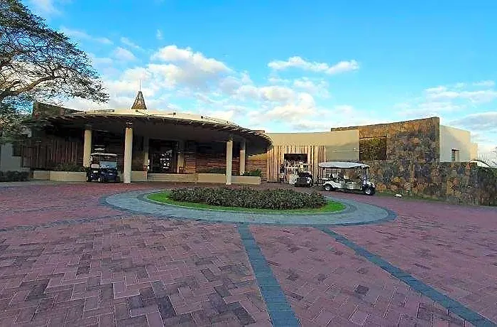 Mauritius Rooms - Luxury Beachside Penthouse