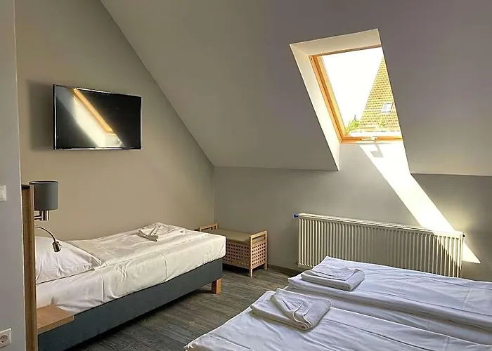 Kis Szieszta Guesthouse B&B
