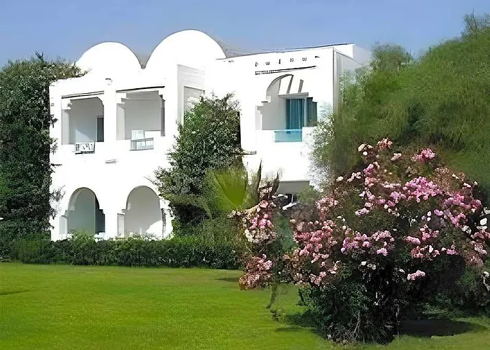Cedriana Hotel
