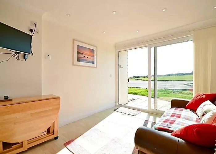 35 Sandown Bay