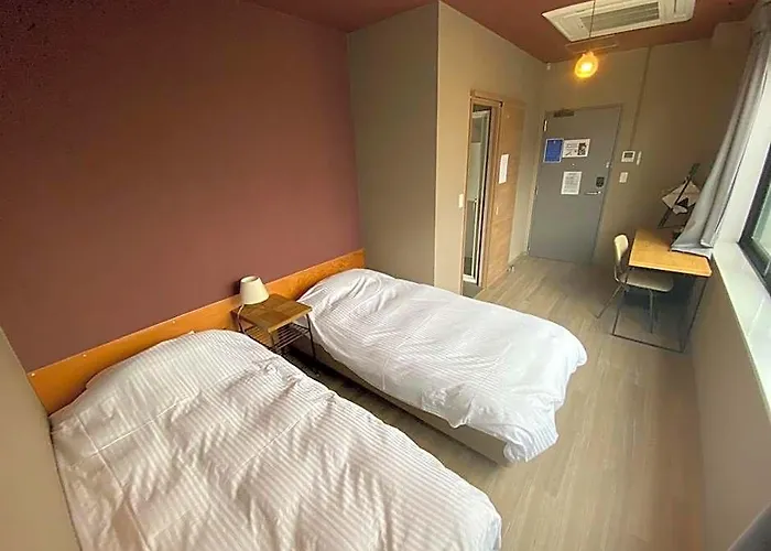 Wise Owl Hostels Sapporo