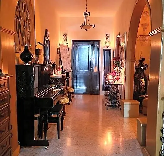 Spacious, Traditional House In The Center Of Malta