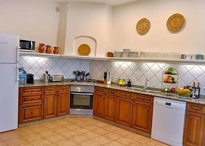 Gatona Comfortable Holiday Residence