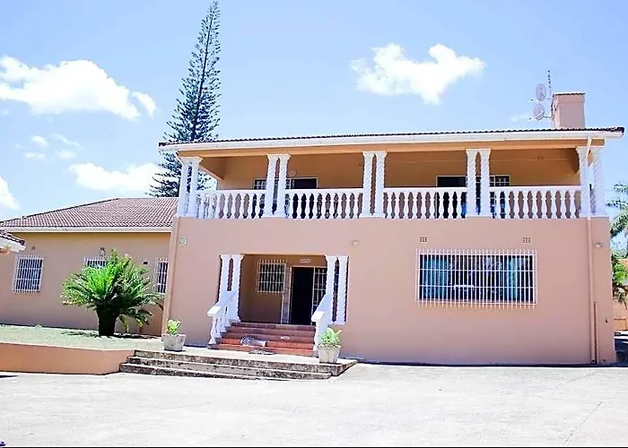 Manzini Palms Inn
