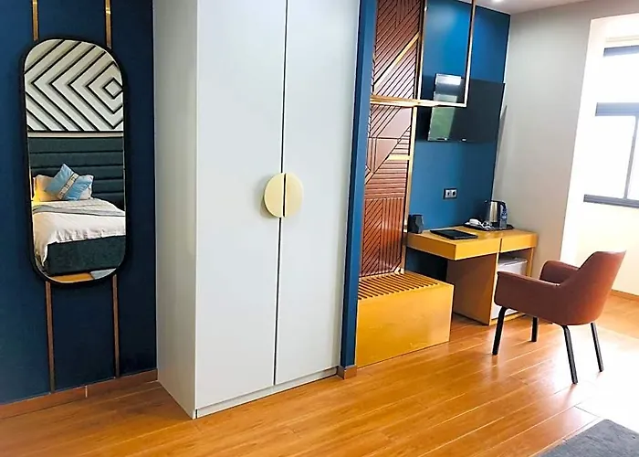 Hotel Uzeir