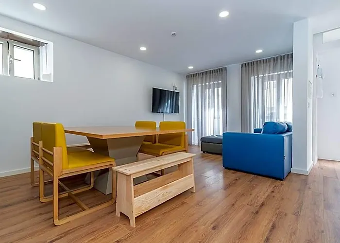 Dude Beach Hostel
