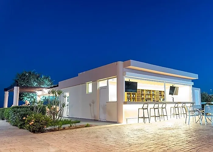 Amaryllis Hotel Apartments