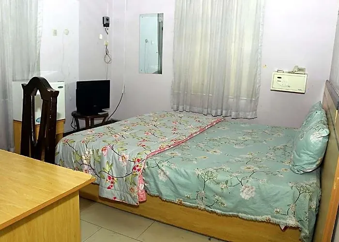 Tourist Castle Hotel And Suites