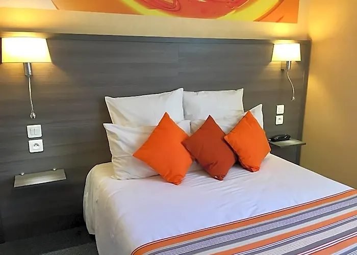 L'Hotel De L Avenue Tarbes
