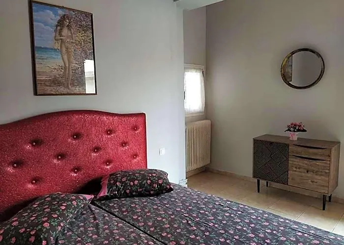 Villa Elli With Free Private Parking