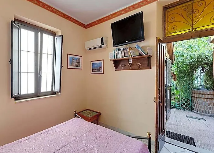 Belvilla By Oyo La Villetta Green House