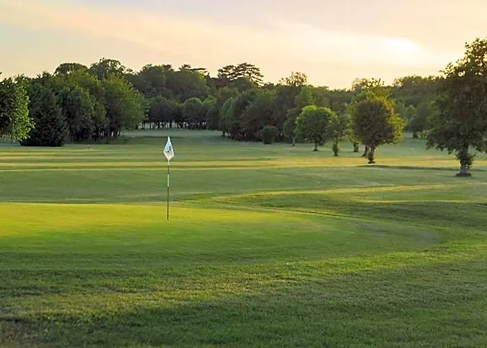 Rodway Hill Golf & Eco Pod Hotel