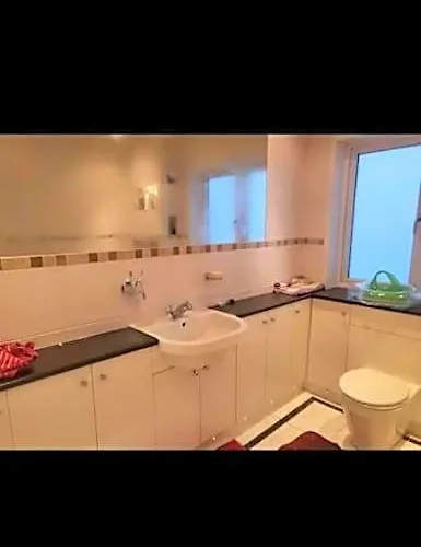 Room Near Wembley Stadium, Ovo Arena