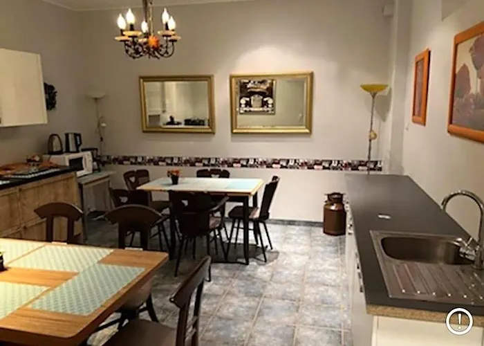 Hotel Bender
