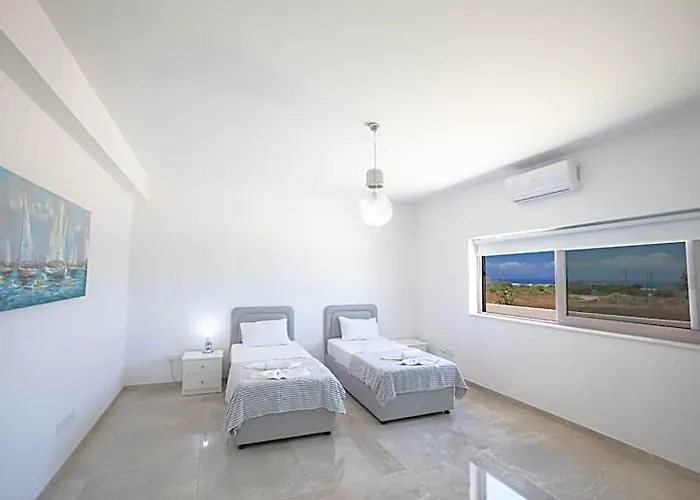 Villa Sienna, Fabulous 6Bdr Protaras Villa