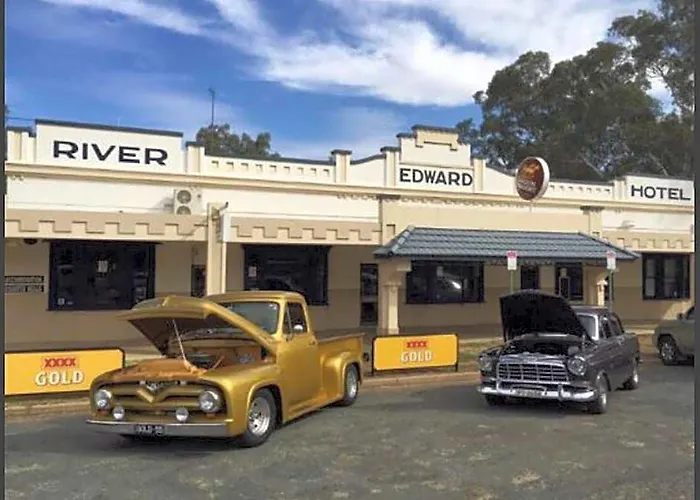 Edward River Hotel