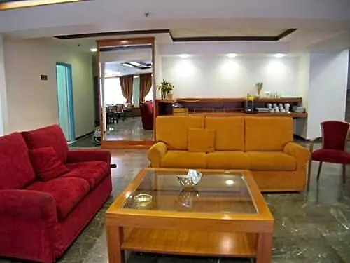 Diana Hotel