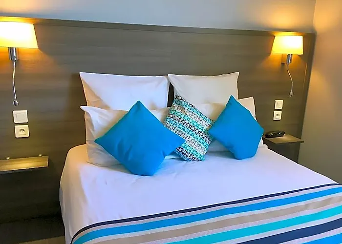 L'Hotel De L Avenue Tarbes