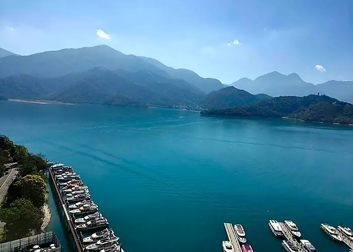 Sun Moon Lake Island Heart