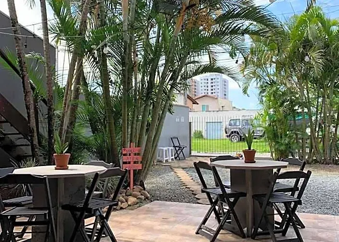 Fica, Vai Ter Bolo Hostel