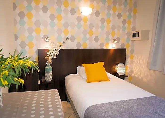 Hotel Et Appartements Reine D'Azur