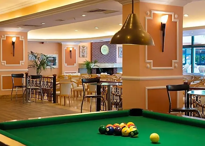 Miramare Queen Hotel